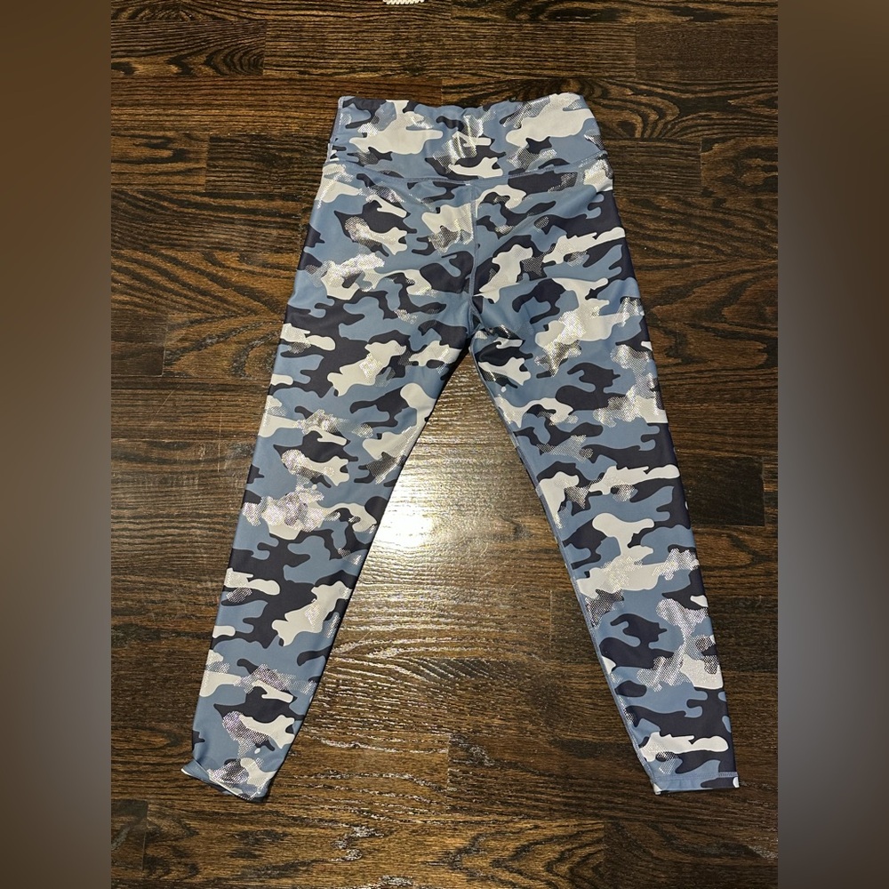 Aqua by Bloomingdale’s Athletic Camouflage Leggings - Picture 2 of 7